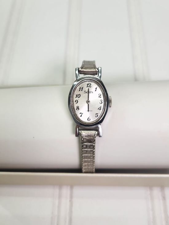 Sears Accessories - Vintage Sears Women's Watch - Oval Dial - Speidel Stretch Band